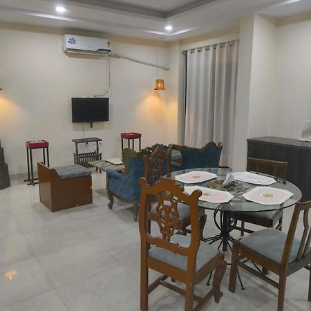 Elite Room - A Home Away Jaipur Bagian luar foto